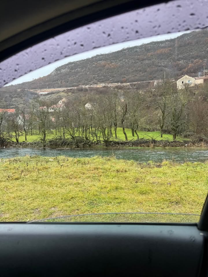 Niksic’te satılık ev 109m2 - 5