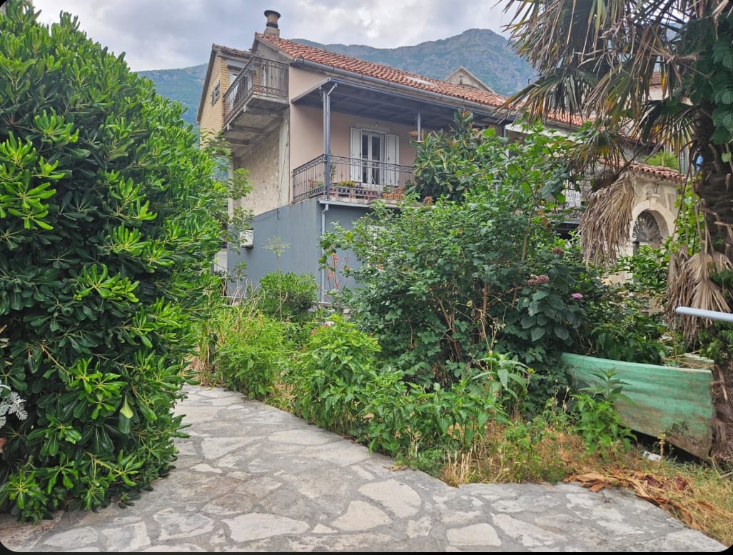 One bedroom apartment for sale Risan 56m2 - 5