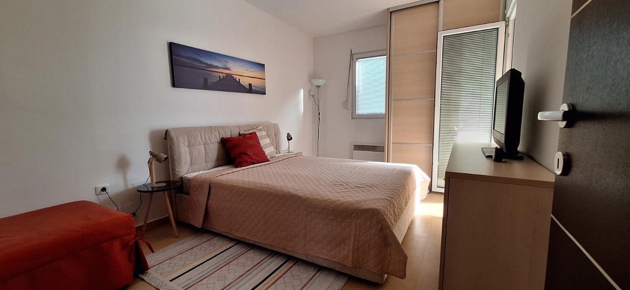 Budva’da kiralık tek yatak odalı daire 46m2 - 11