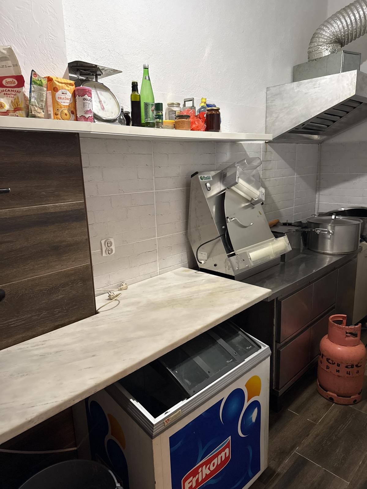 Restaurant Rijeka Crnojevića 96 m² - 12