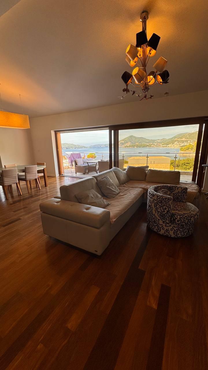 Penthouse Kamenovo 151 m² + 40 m²