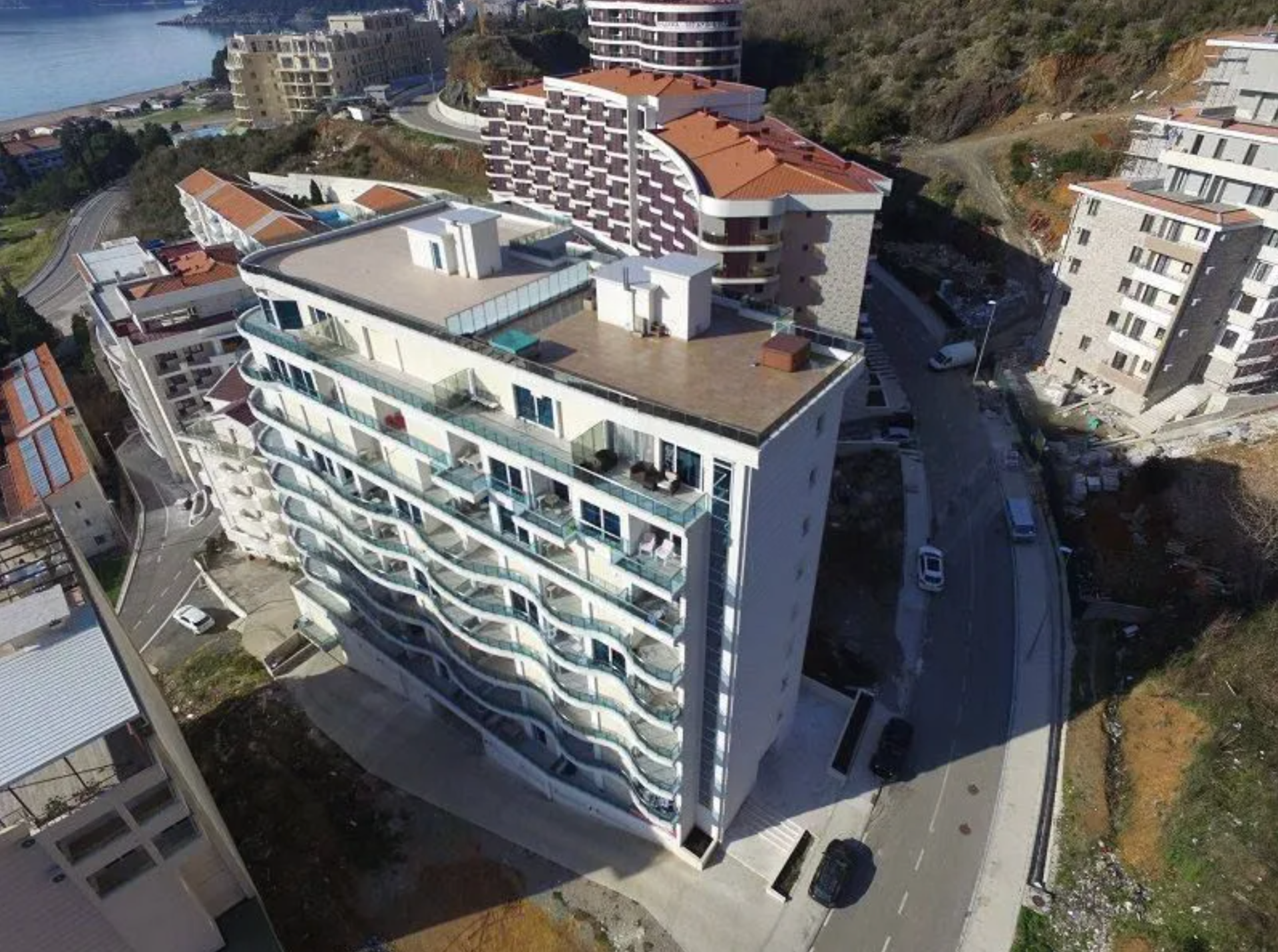 Two-bedroom apartment 55 m², Bečići, Budva - 12
