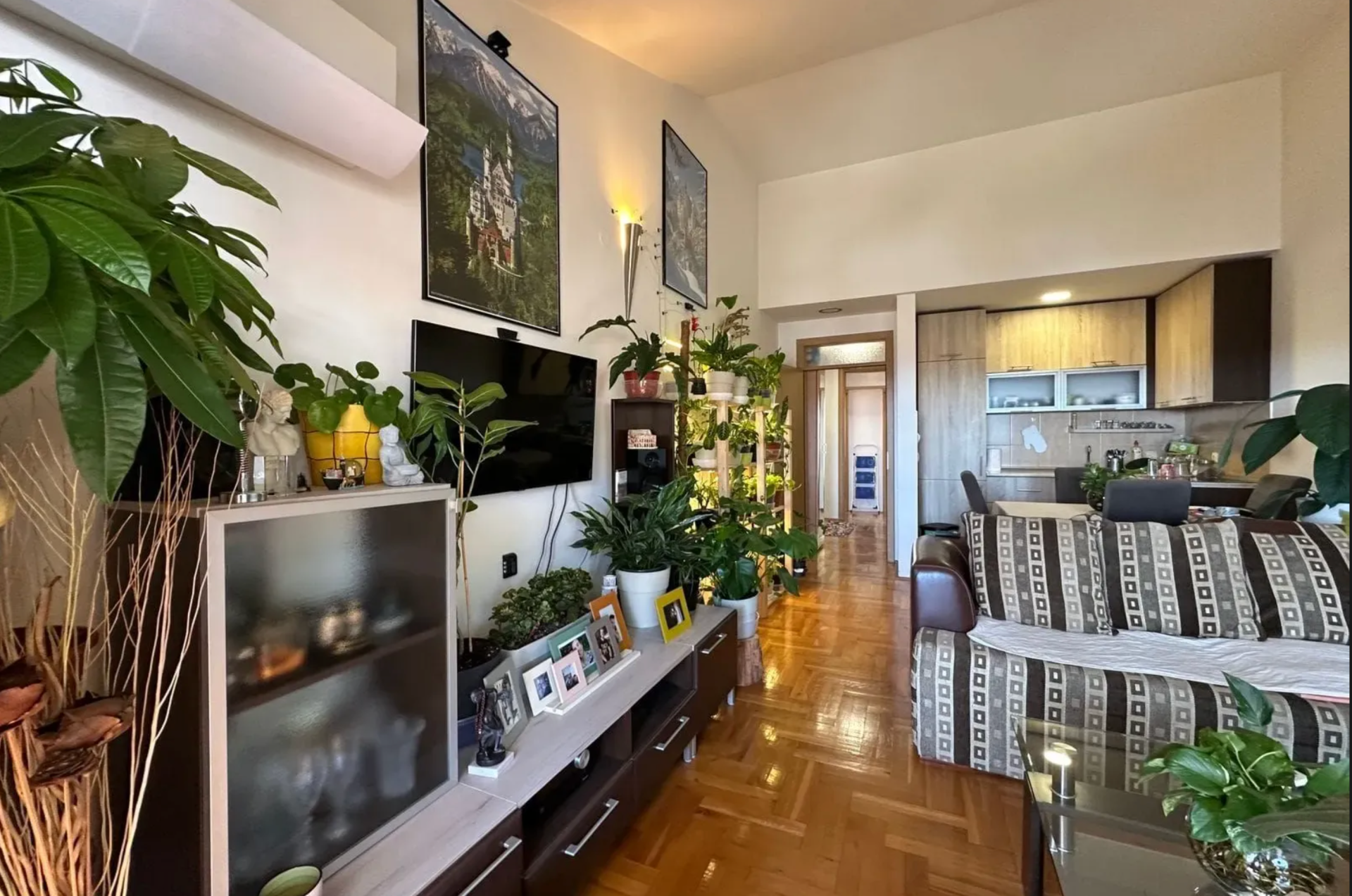 Two-bedroom apartment 74m² Lazi, Budva