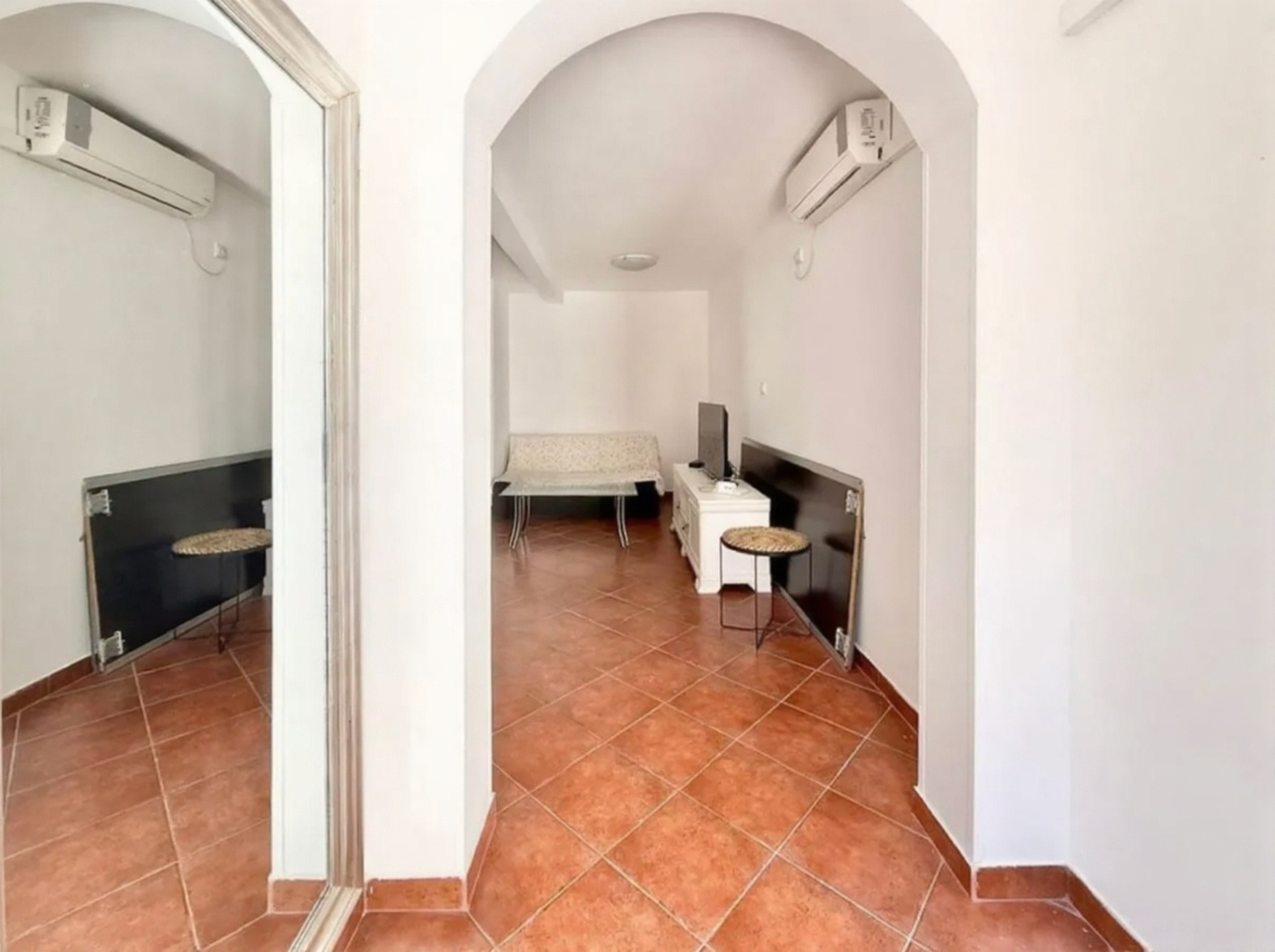 One-bedroom apartment 69m² Muo, Kotor - 4