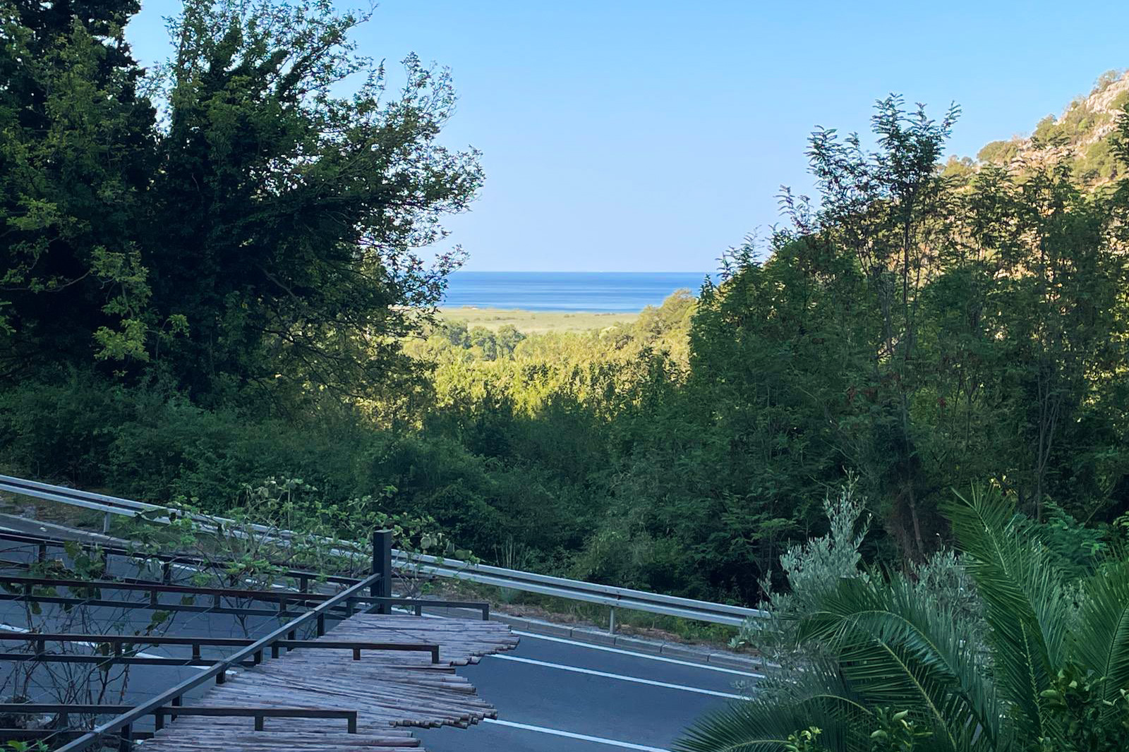 House 72m2 with land 2384m2 Buljarica Budva - 2