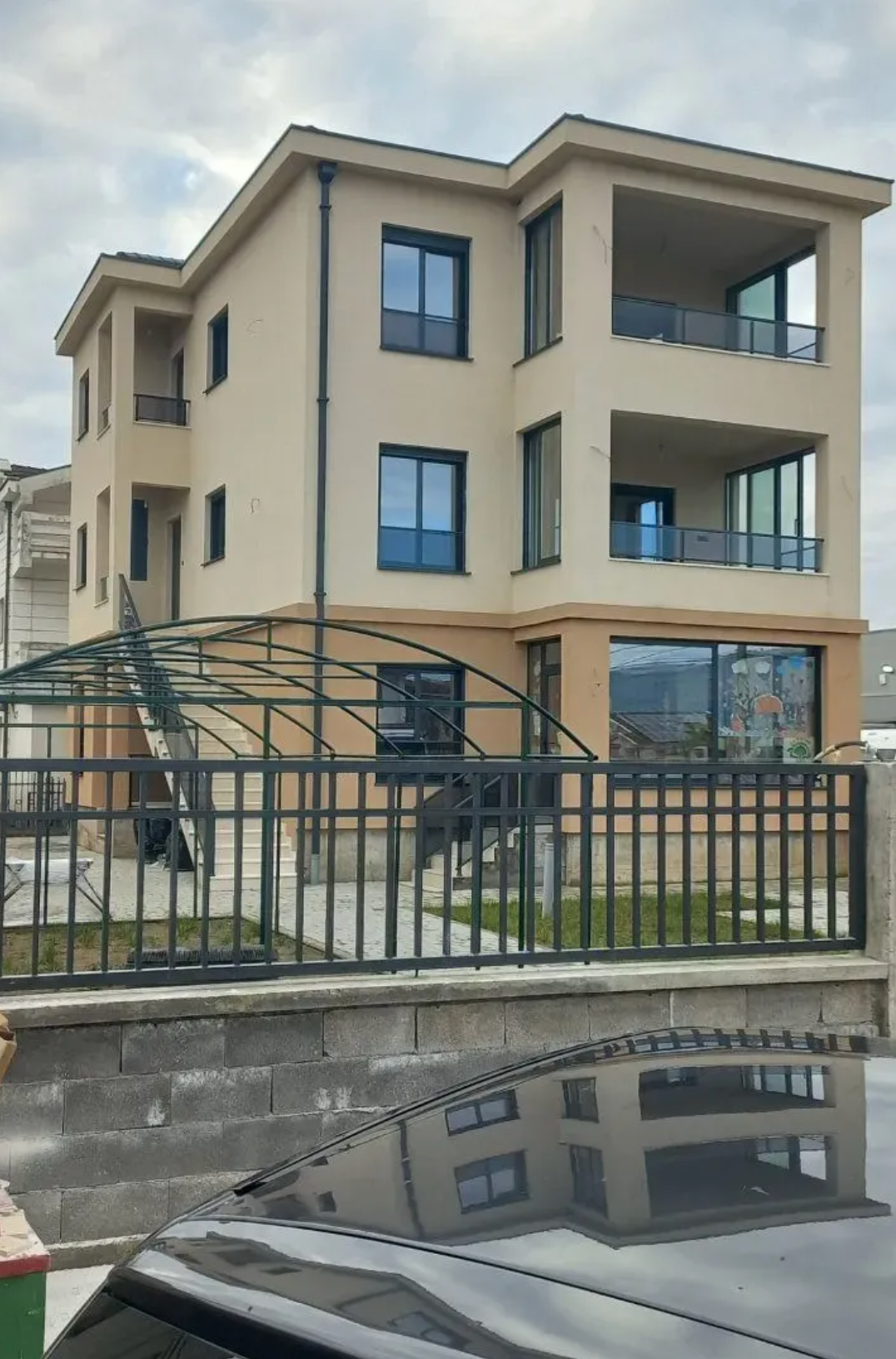 Kuća 270m2 Gornja Gorica Podgorica
