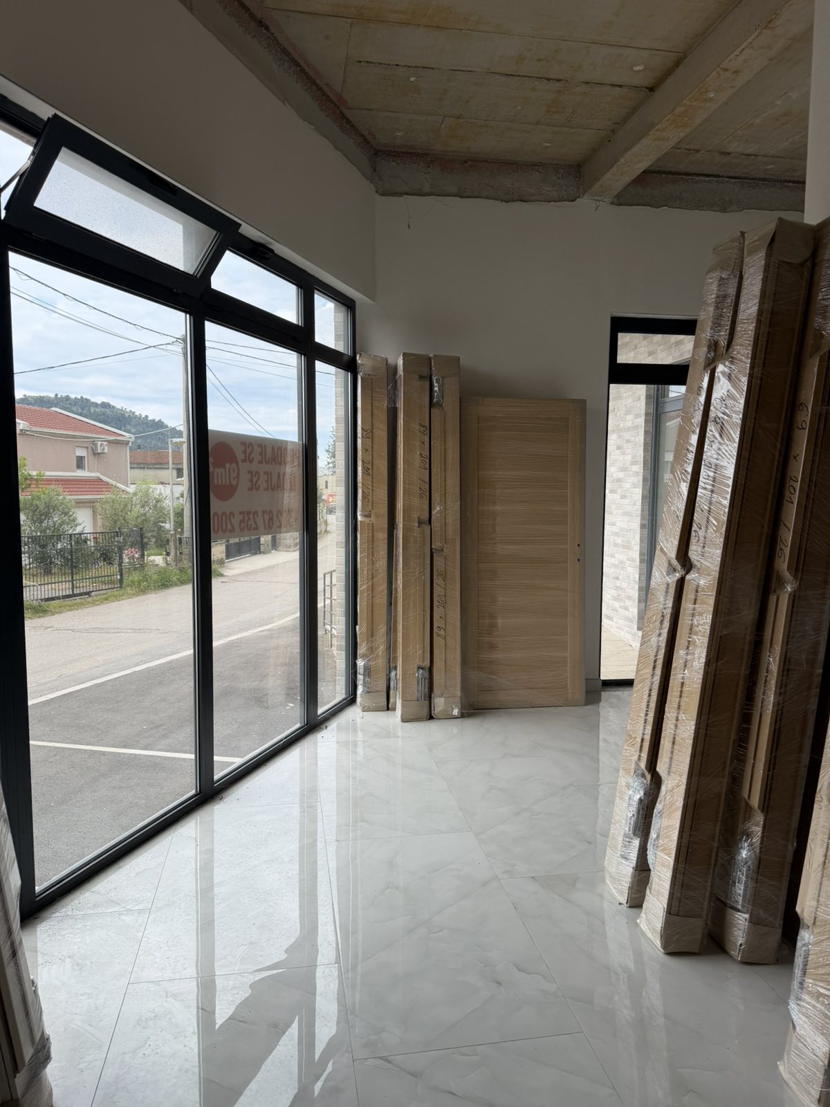 Ticari Alan 91m2 Polje Bar - 2