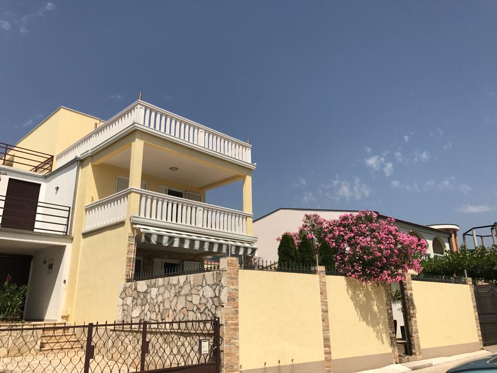 House 277m2 Dobra Voda, Bar
