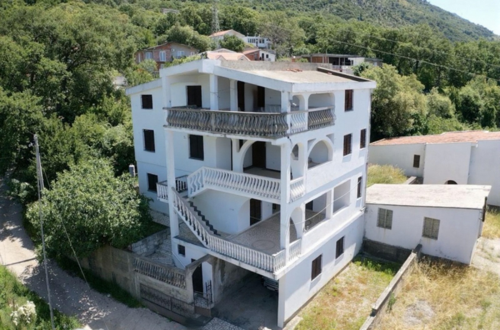 House 730m² Sutomore, Zanković
