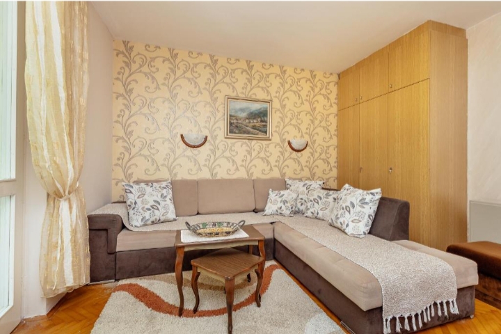 One-Bedroom Apartment 47m² Topla 2, Herceg Novi