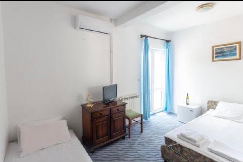Hotel 1500m², Center, Budva - 7
