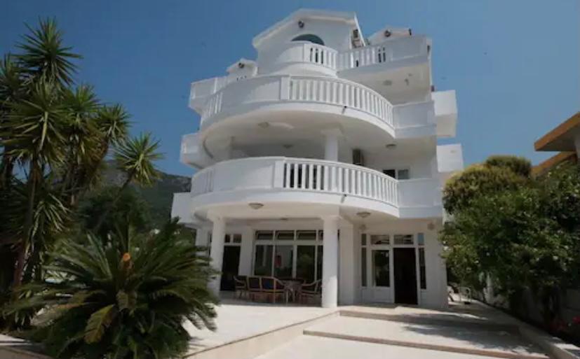 Hotel 1500m², Center, Budva