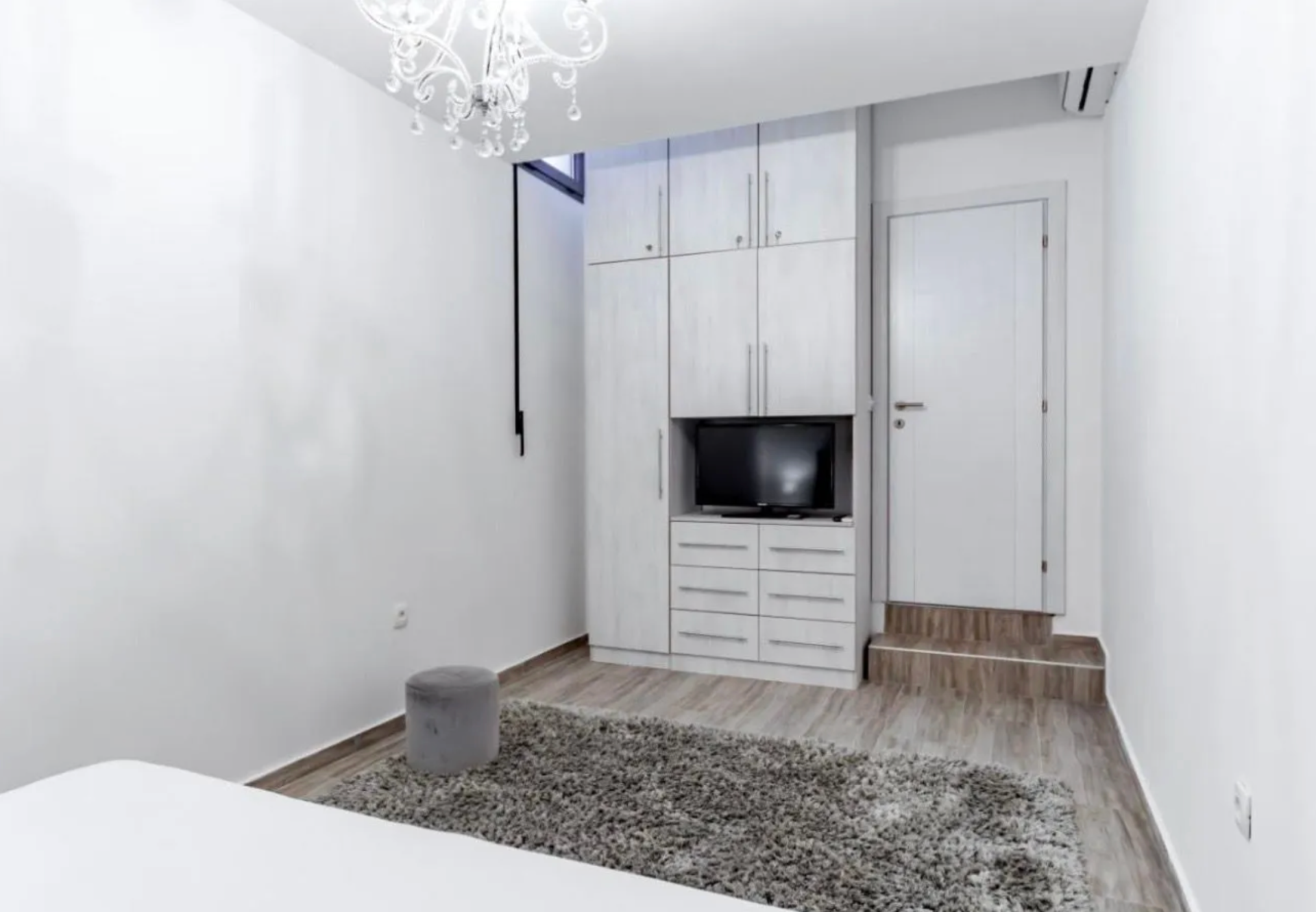 Three-Bedroom Apartment 127m², Petrovac, Budva - 8