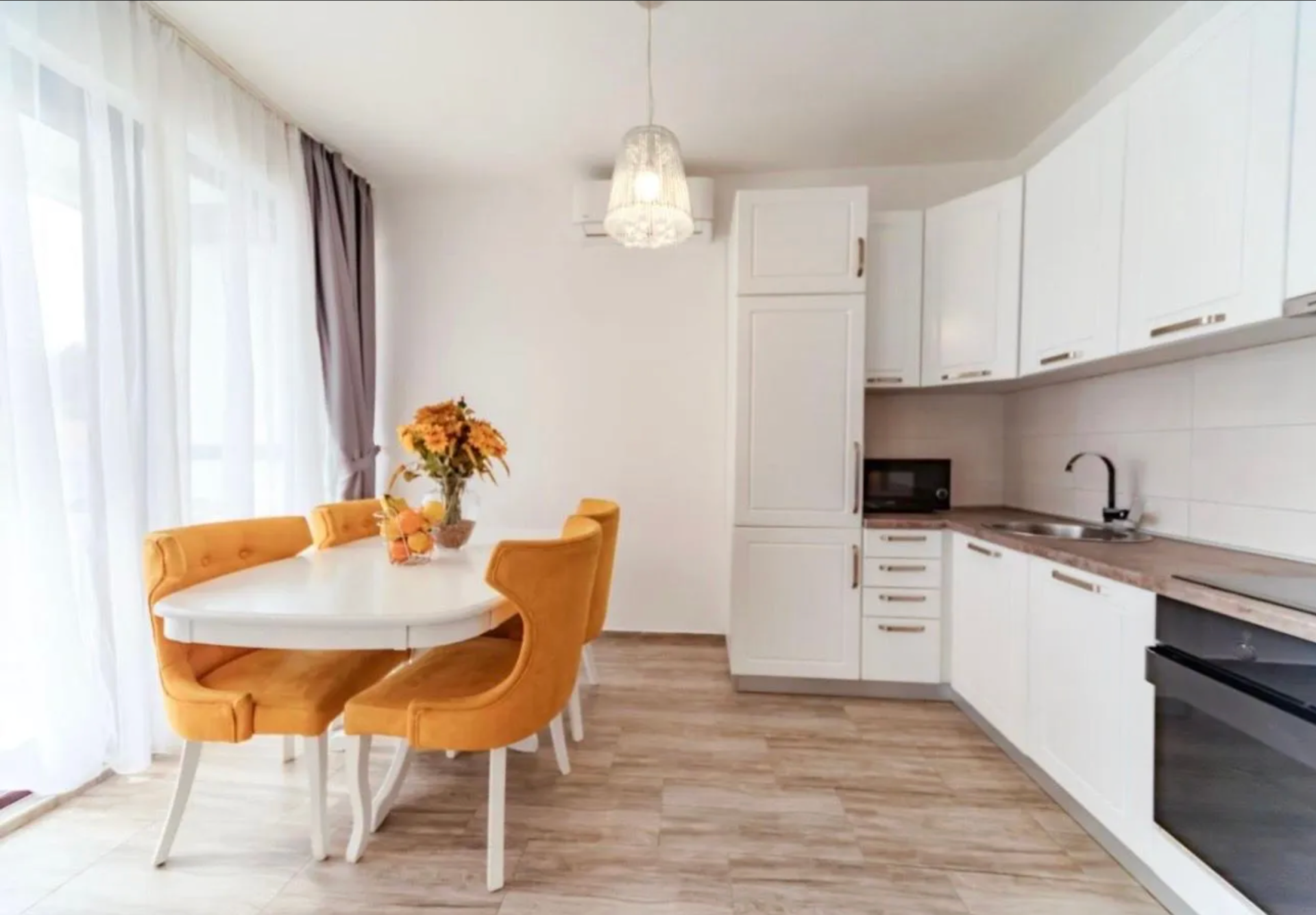 Three-Bedroom Apartment 127m², Petrovac, Budva