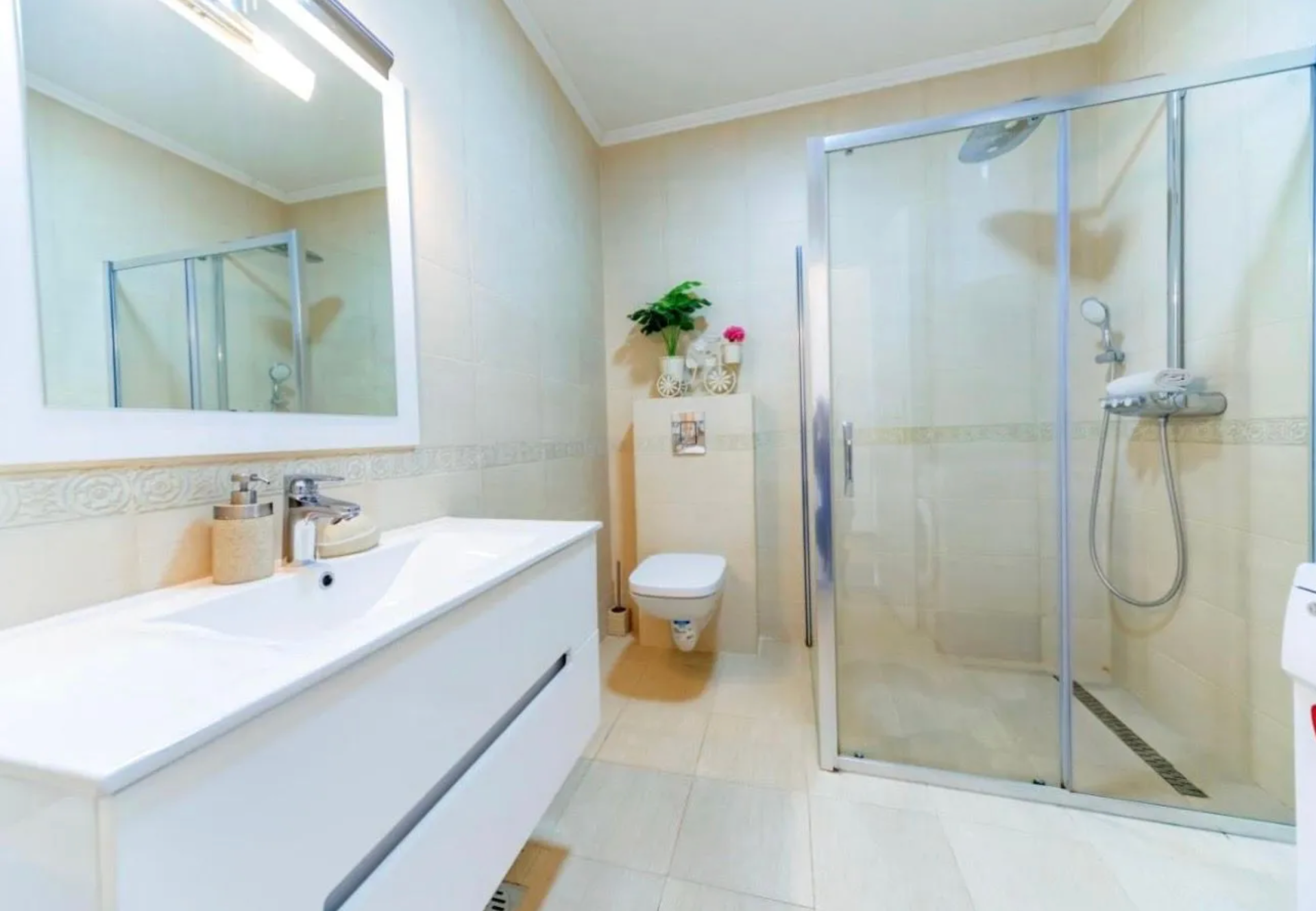 Three-Bedroom Apartment 127m², Petrovac, Budva - 13
