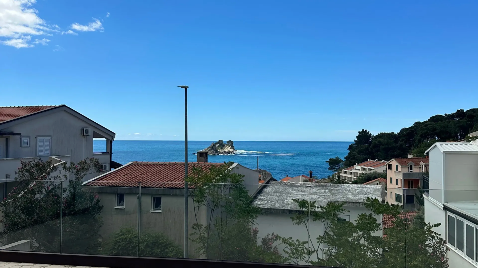 Three-Bedroom Apartment 127m², Petrovac, Budva - 17