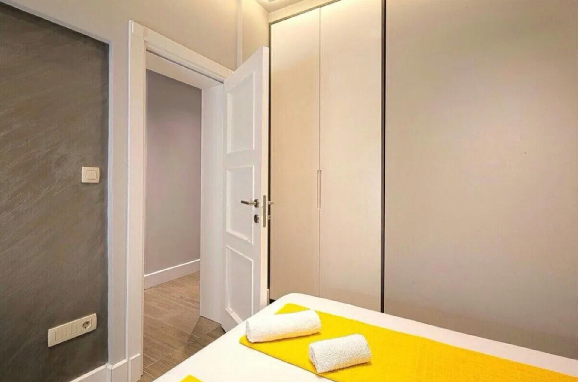One-Bedroom Apartment 44m², Budva Center - 4