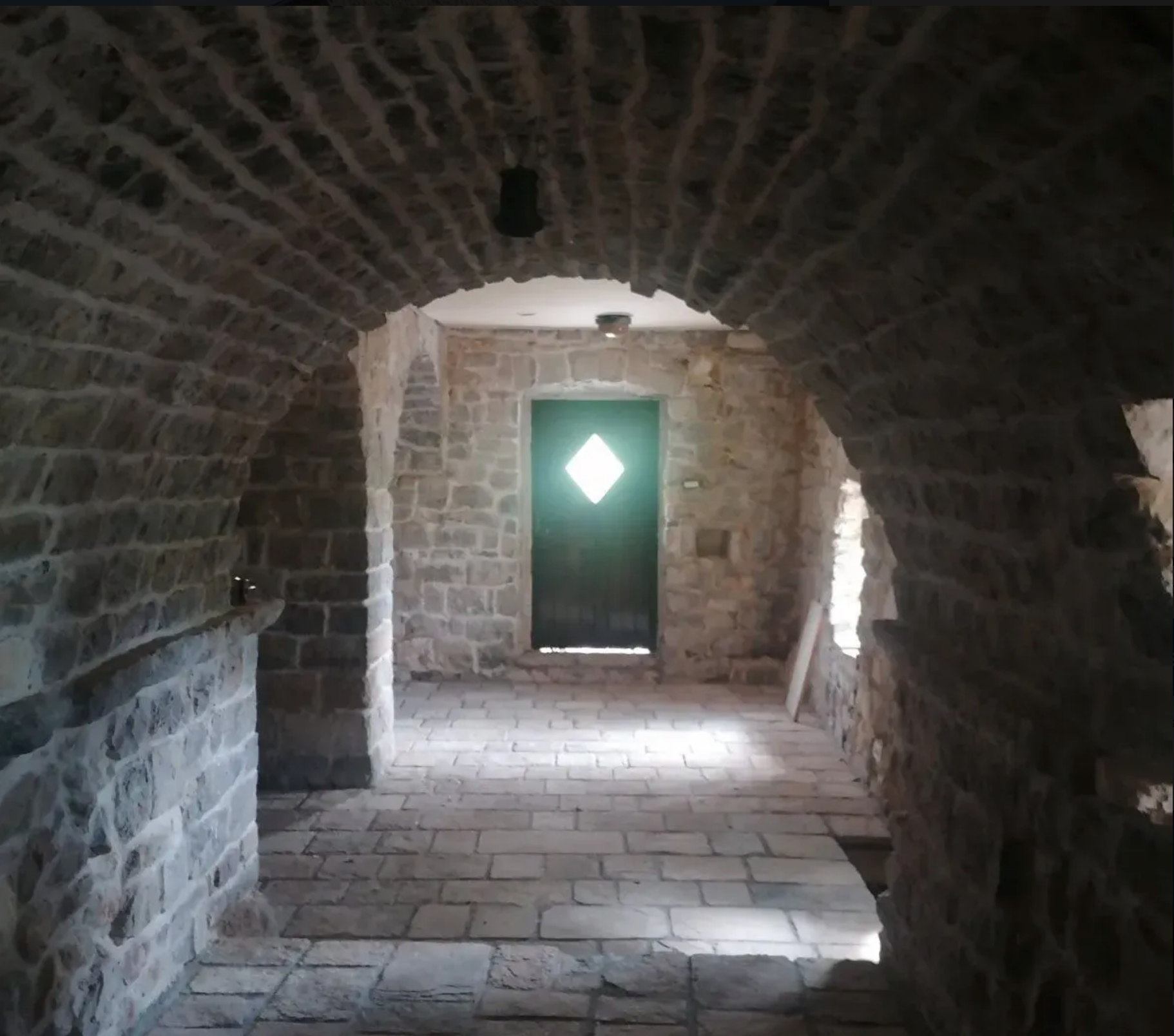 Dvije kamene kuće 370m2 Čelobrdo, Budva - 12