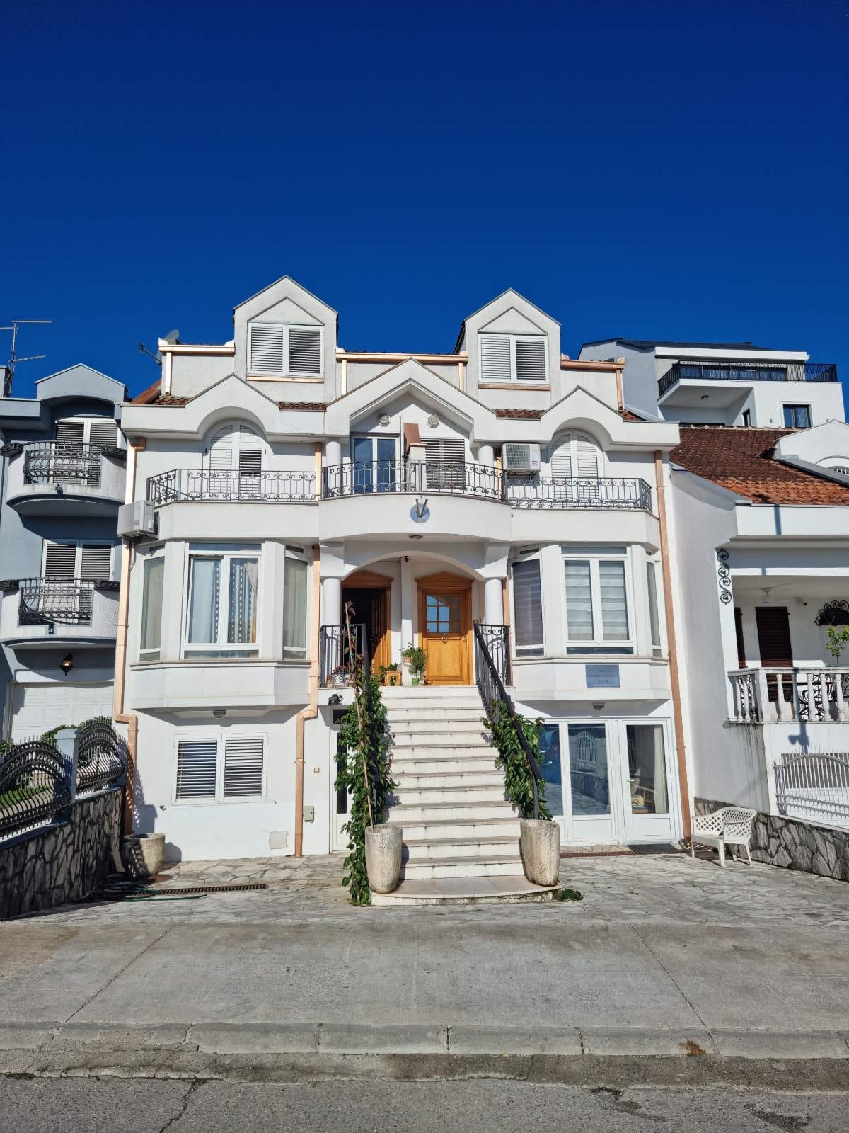 House 200m2 Gorica C, Podgorica