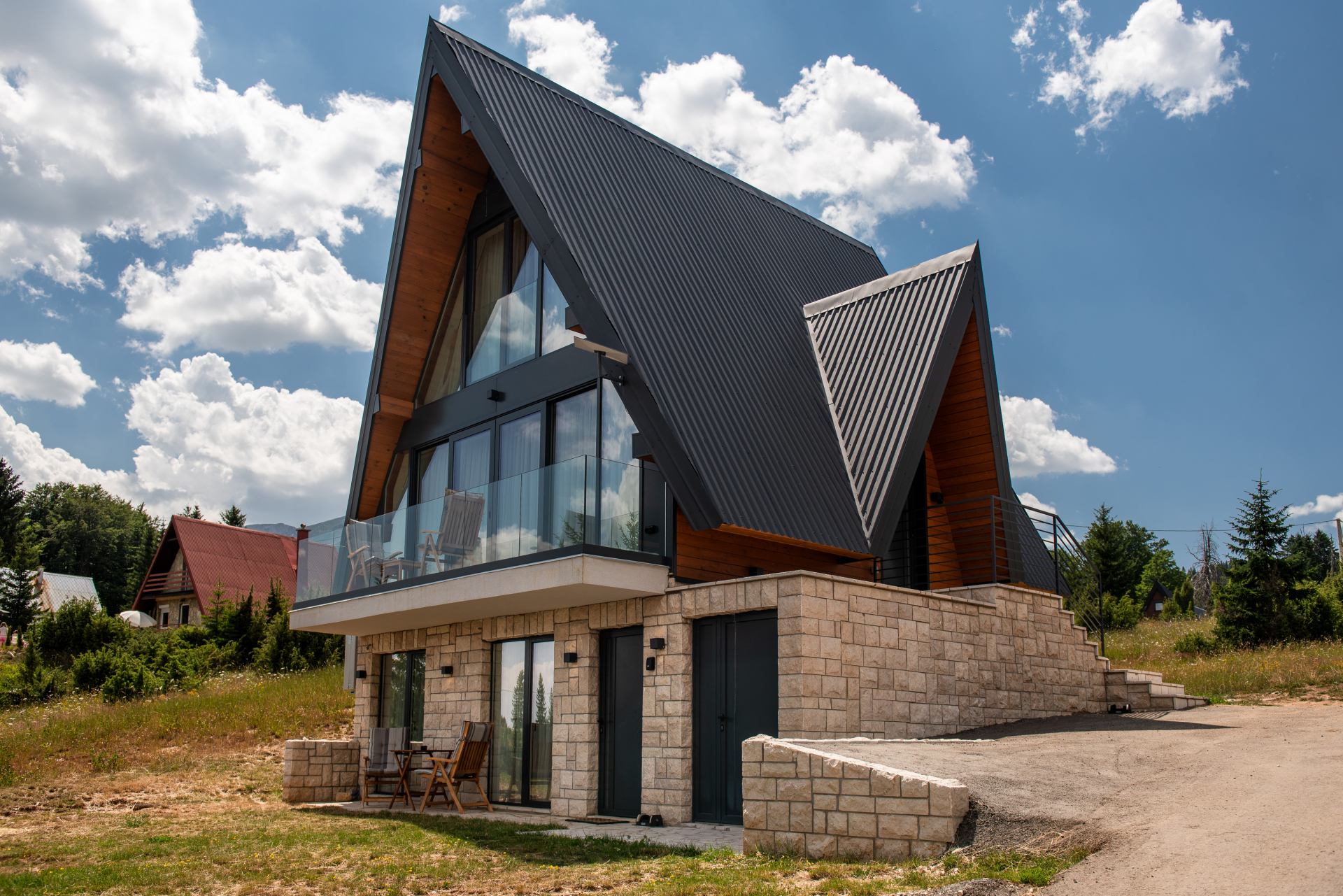 Luksuzna planinska kuća 130m2, Žabljak