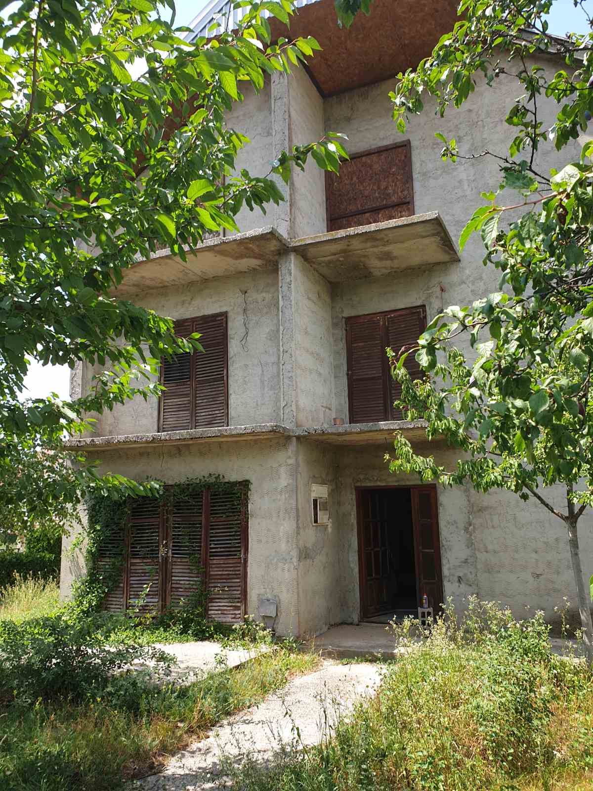 Satılık Ev Nikšić 360m2 - 2
