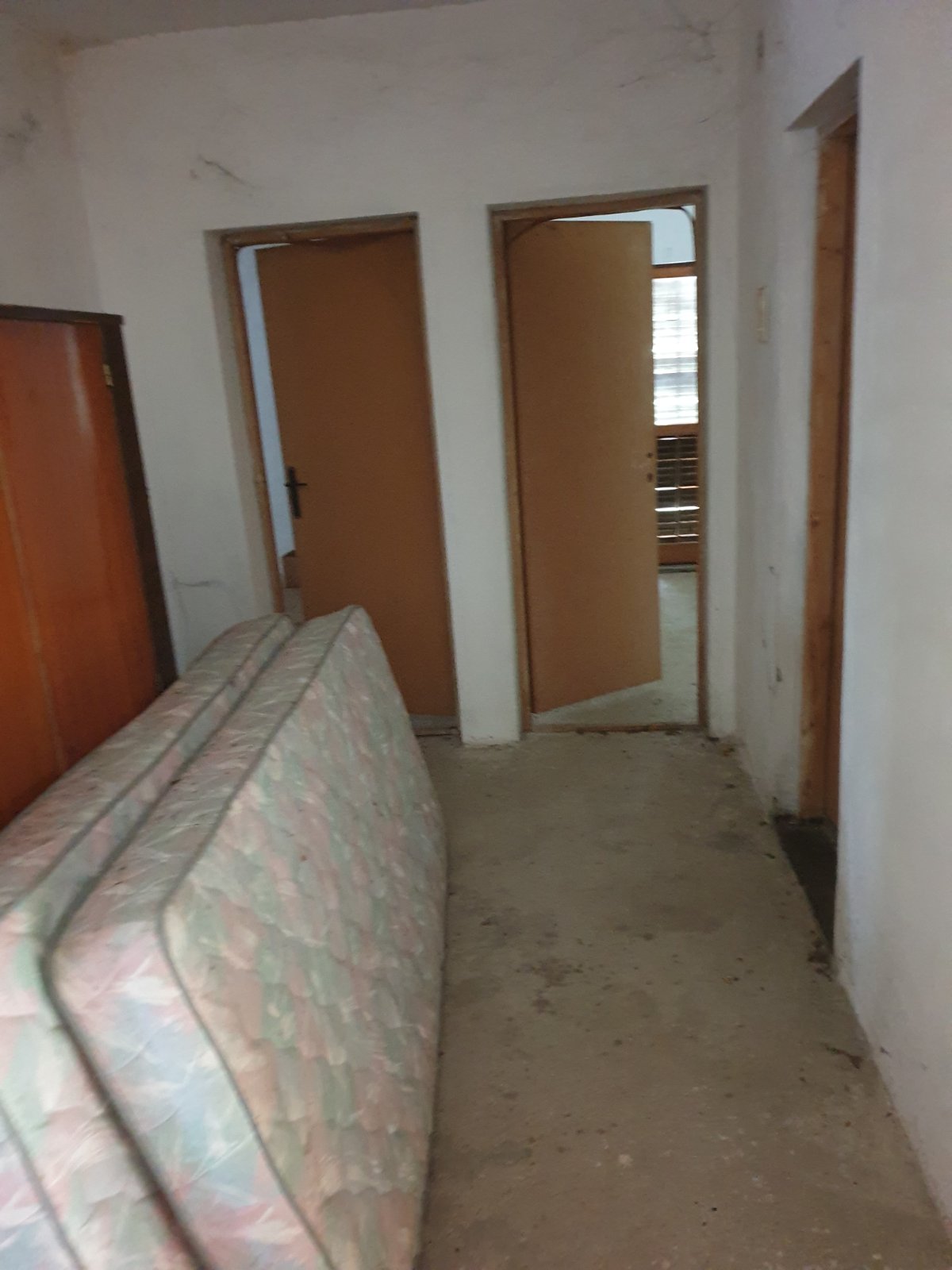 Satılık Ev Nikšić 360m2 - 26