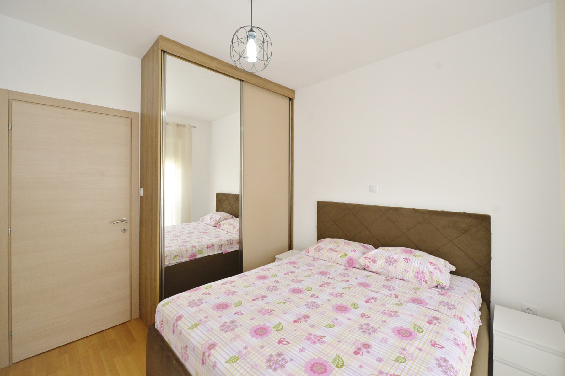 İki yatak odalı daire 55m2, Hotel Idila yakınında, Budva - 7