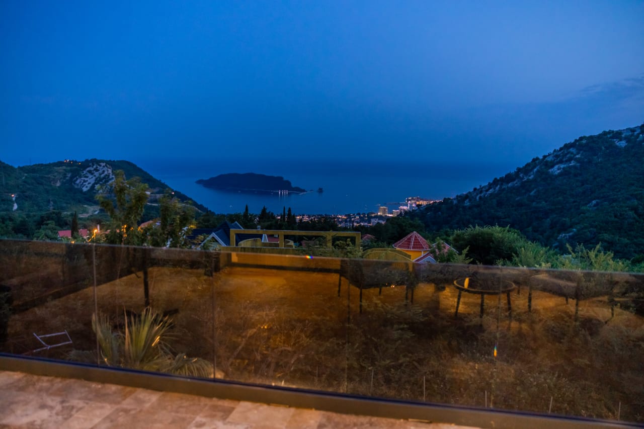 Budva - Фото недвижимости