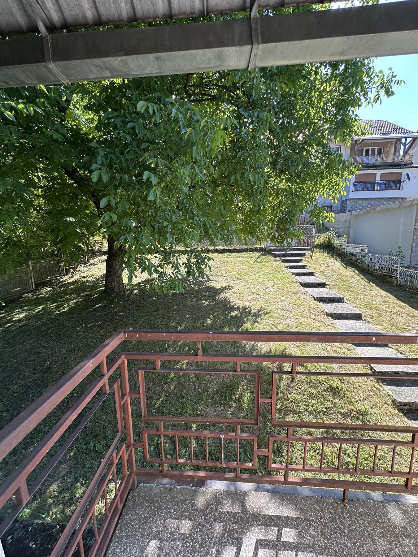 Дом 200м2 с участком 951м2, центр Колашина - 13