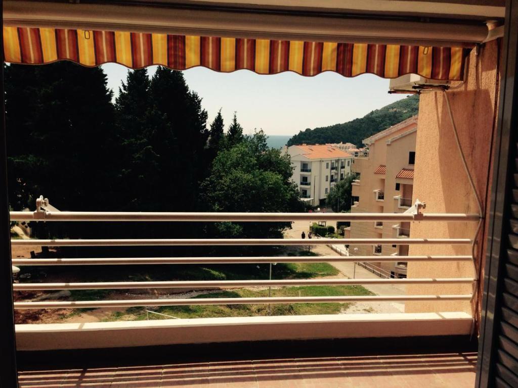 Two Bedroom Apartment 75m2, Petrovac, Budva - 13