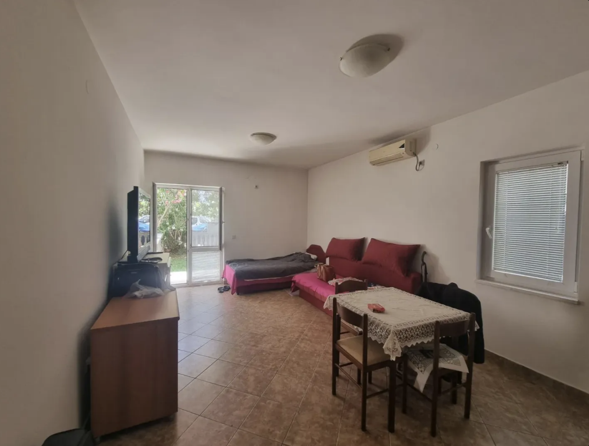 Studio Apartment 38m2 with 60m2 Private Yard, Sutomore, Bar - 6