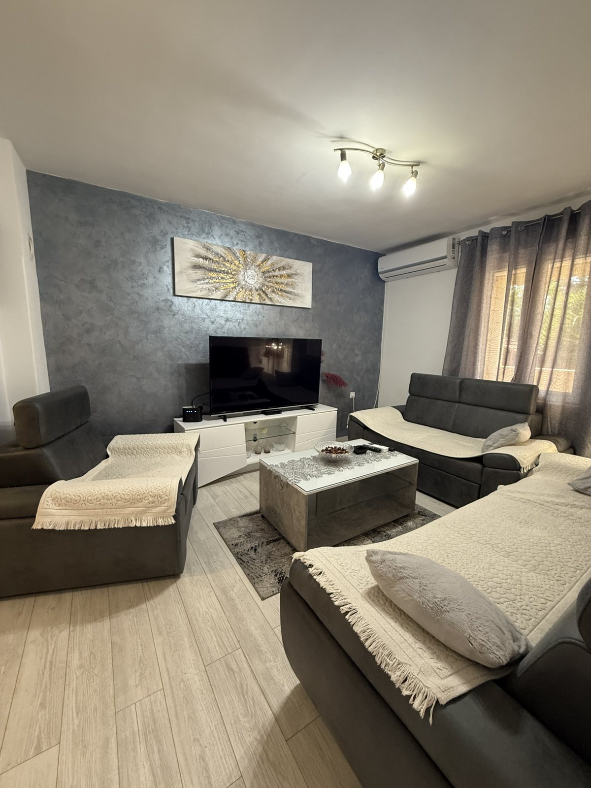 Dvosoban stan 82m2 Dumidran, Tivat